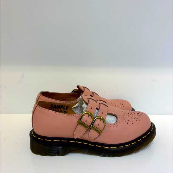 Dr. Martens Shoes - Dr. Martens 8065 UK4 Pink leather